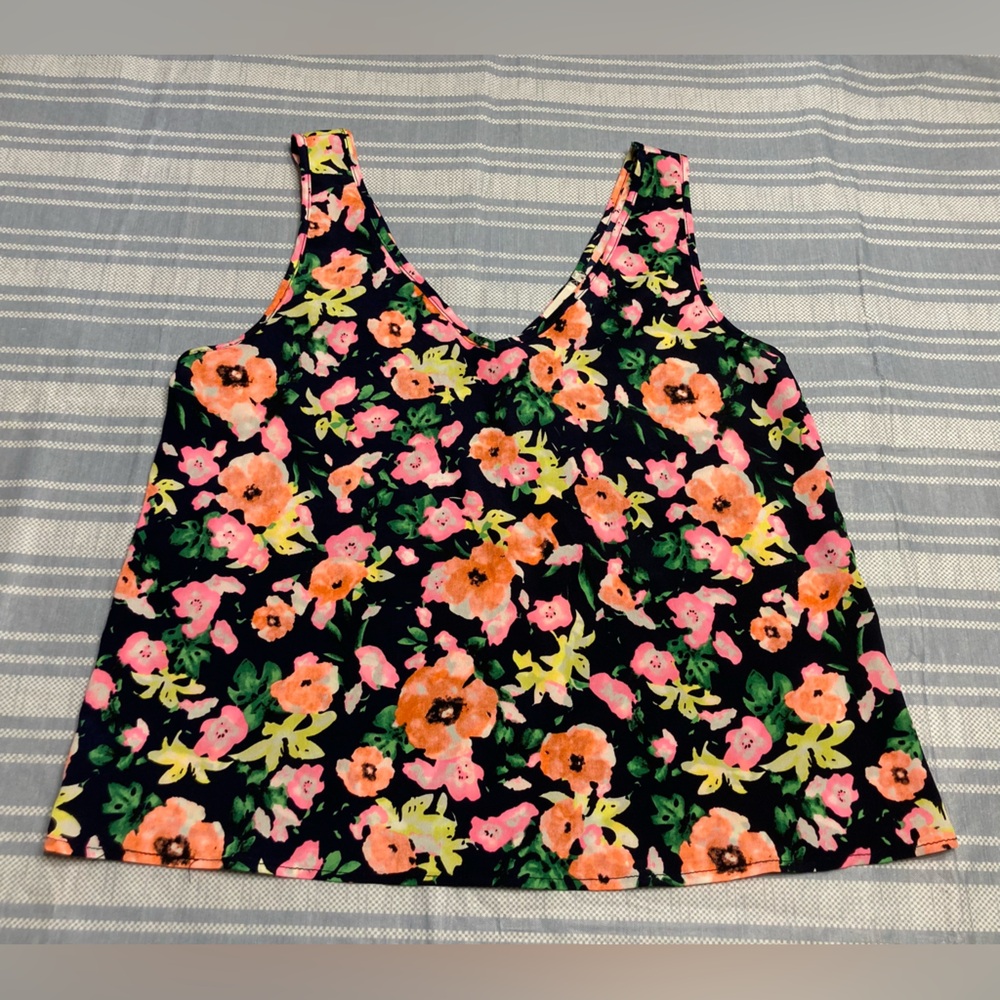 💛TODAY***$10***One Clothing neon colored floral top.